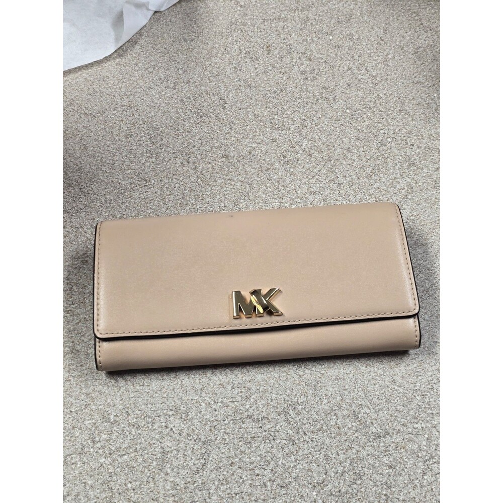Michael Kors Turnlock Wallet
